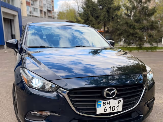 Mazda 3 - фото 5