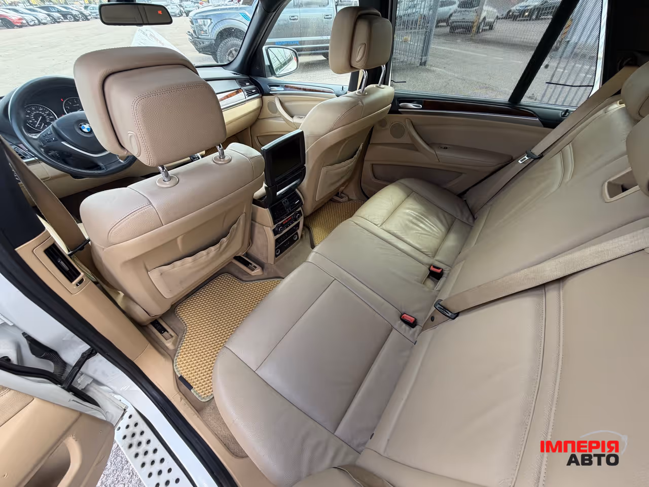 BMW X5 - фото 15