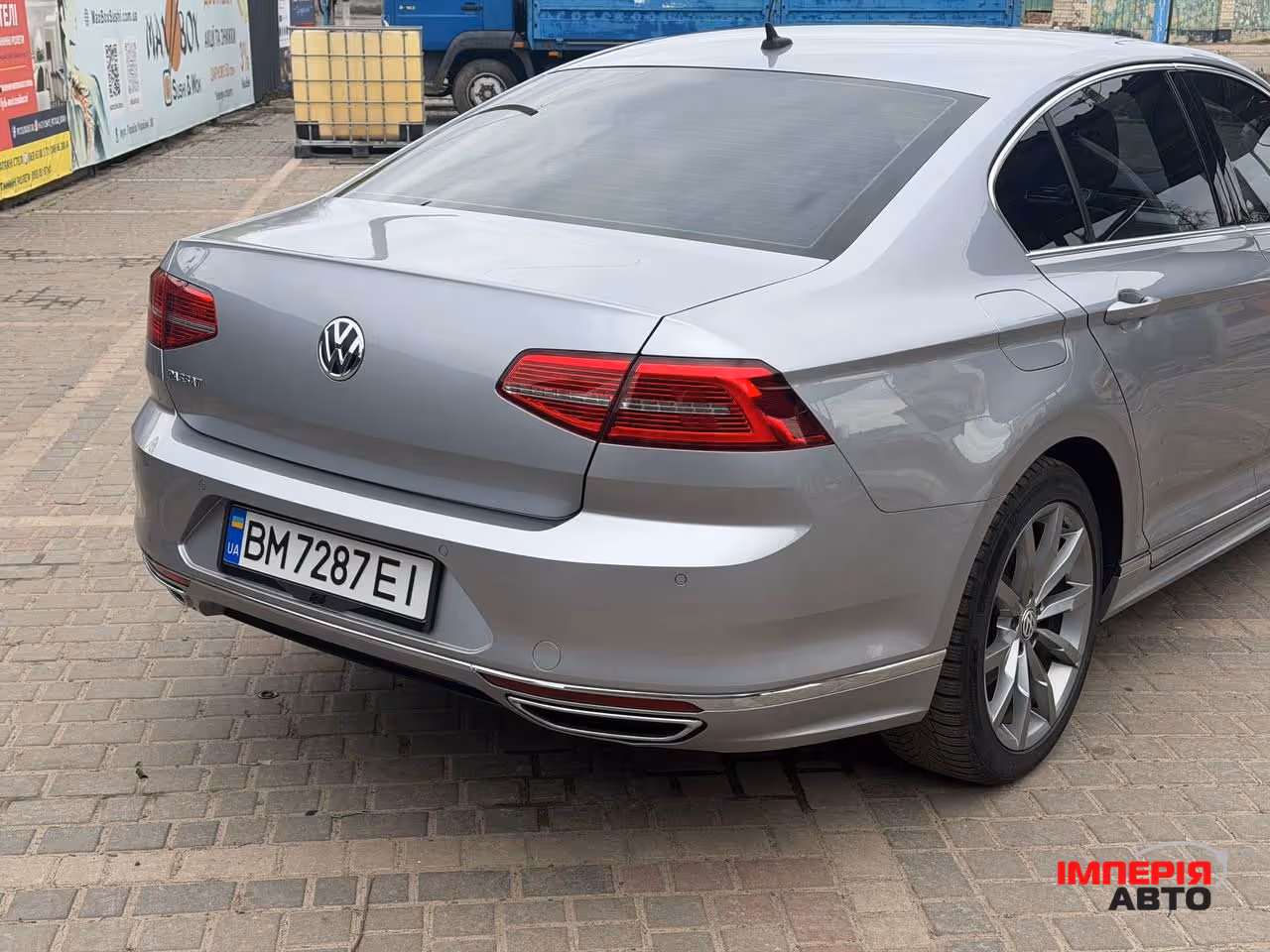 Volkswagen Passat - фото 4