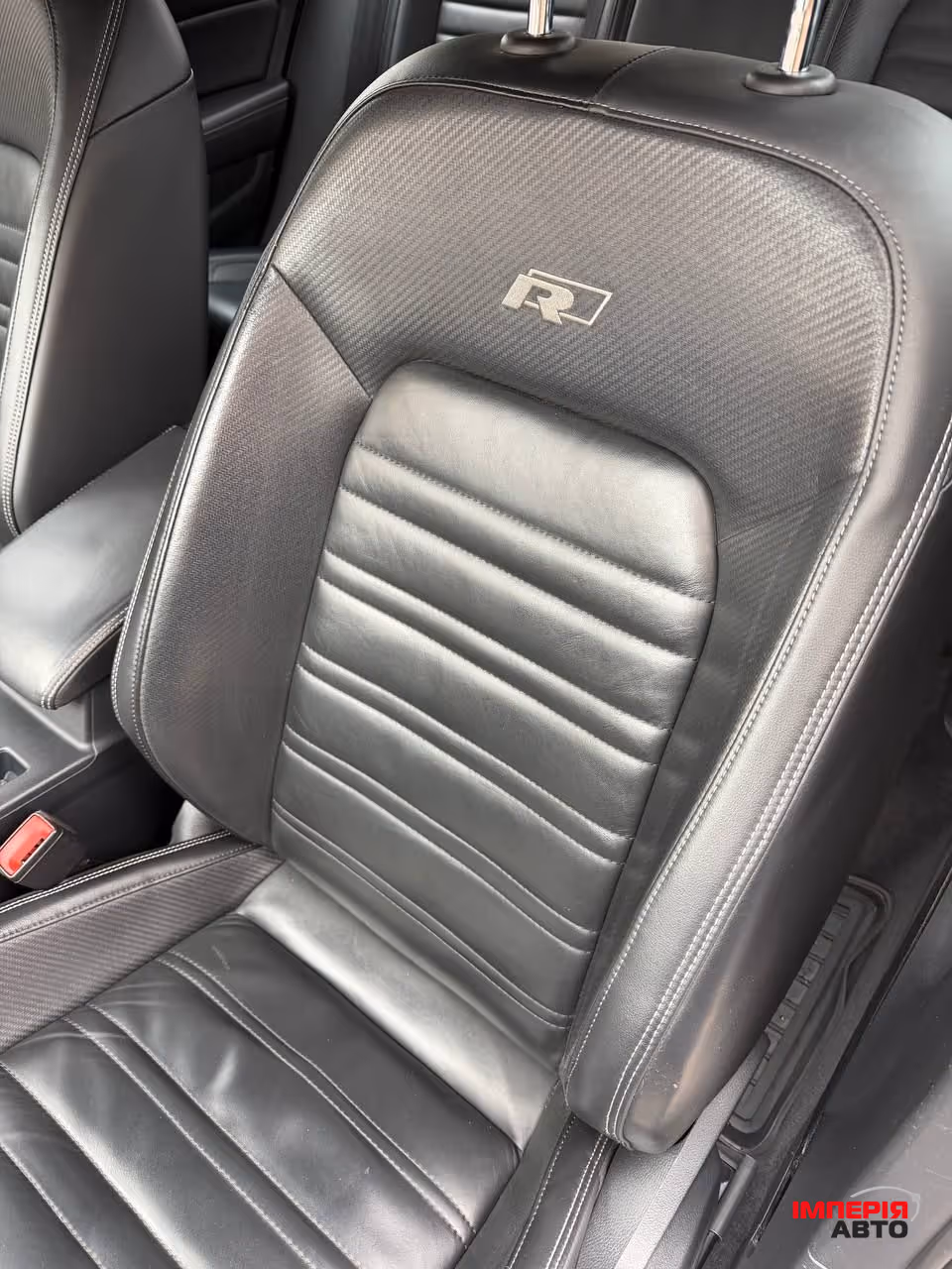 Volkswagen Passat - фото 14