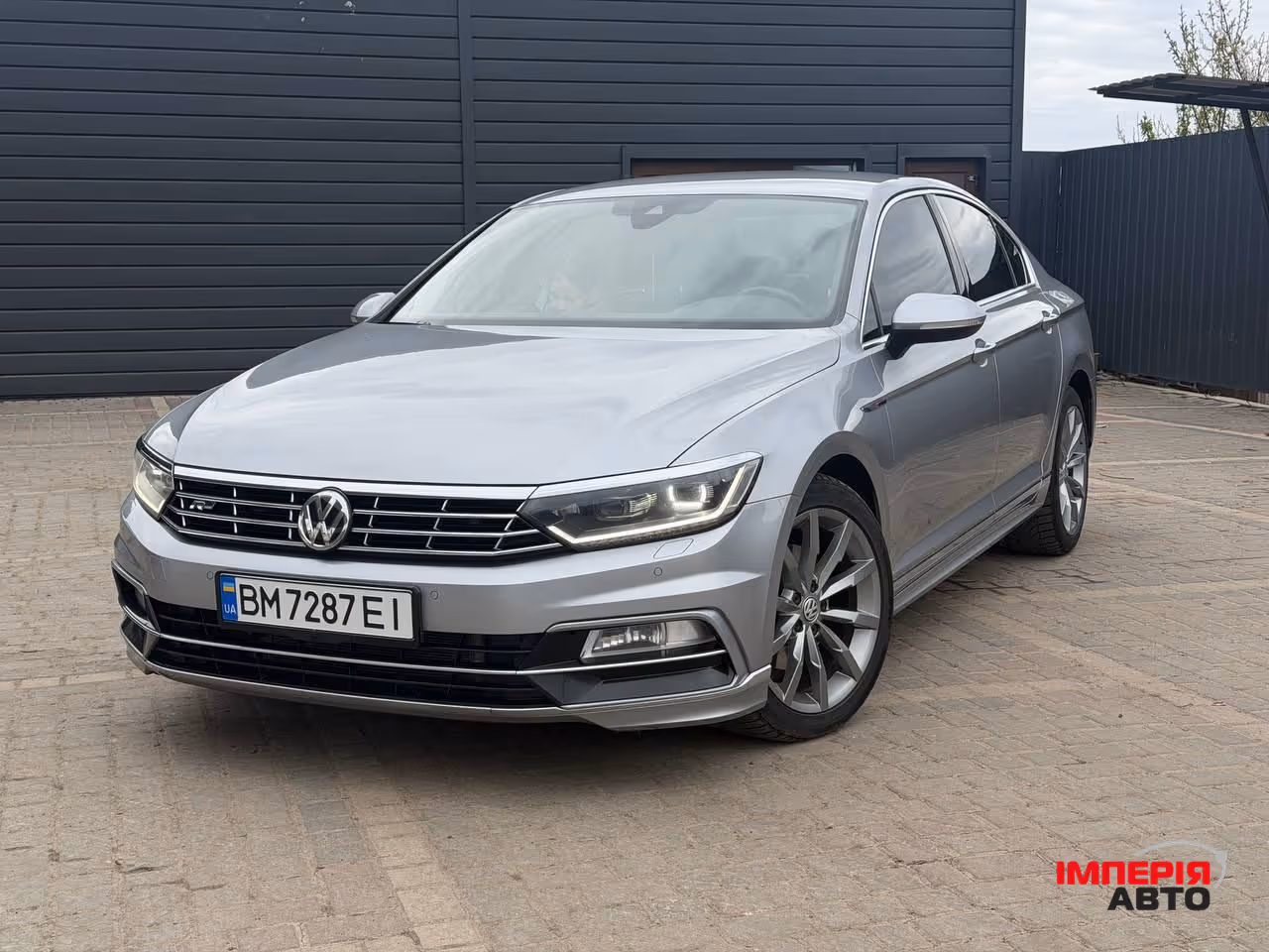 Volkswagen Passat - фото 1