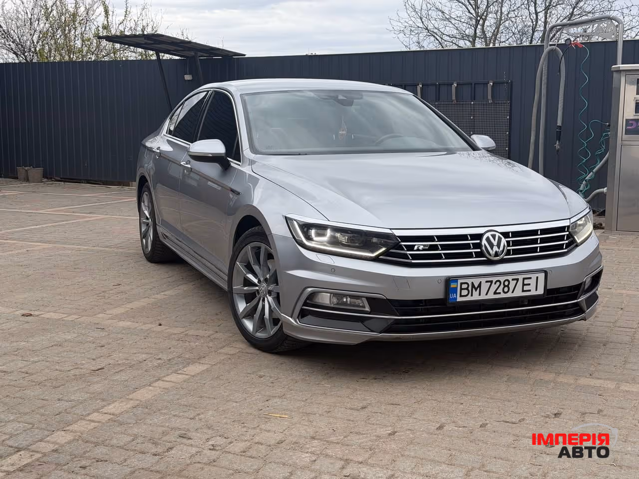 Volkswagen Passat - фото 6