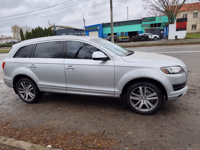 Audi Q7 - фото 4