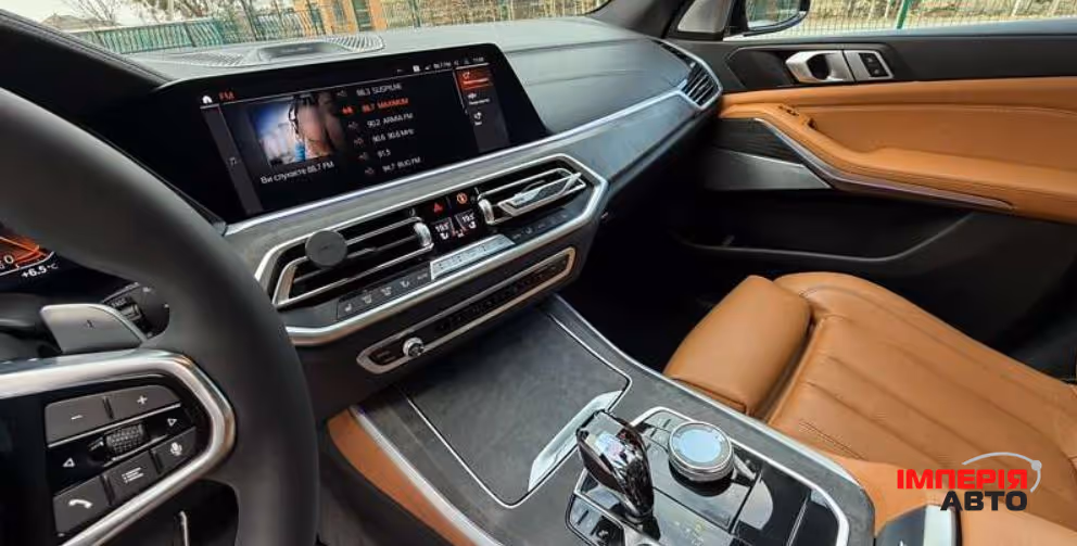 BMW X5 - фото 8