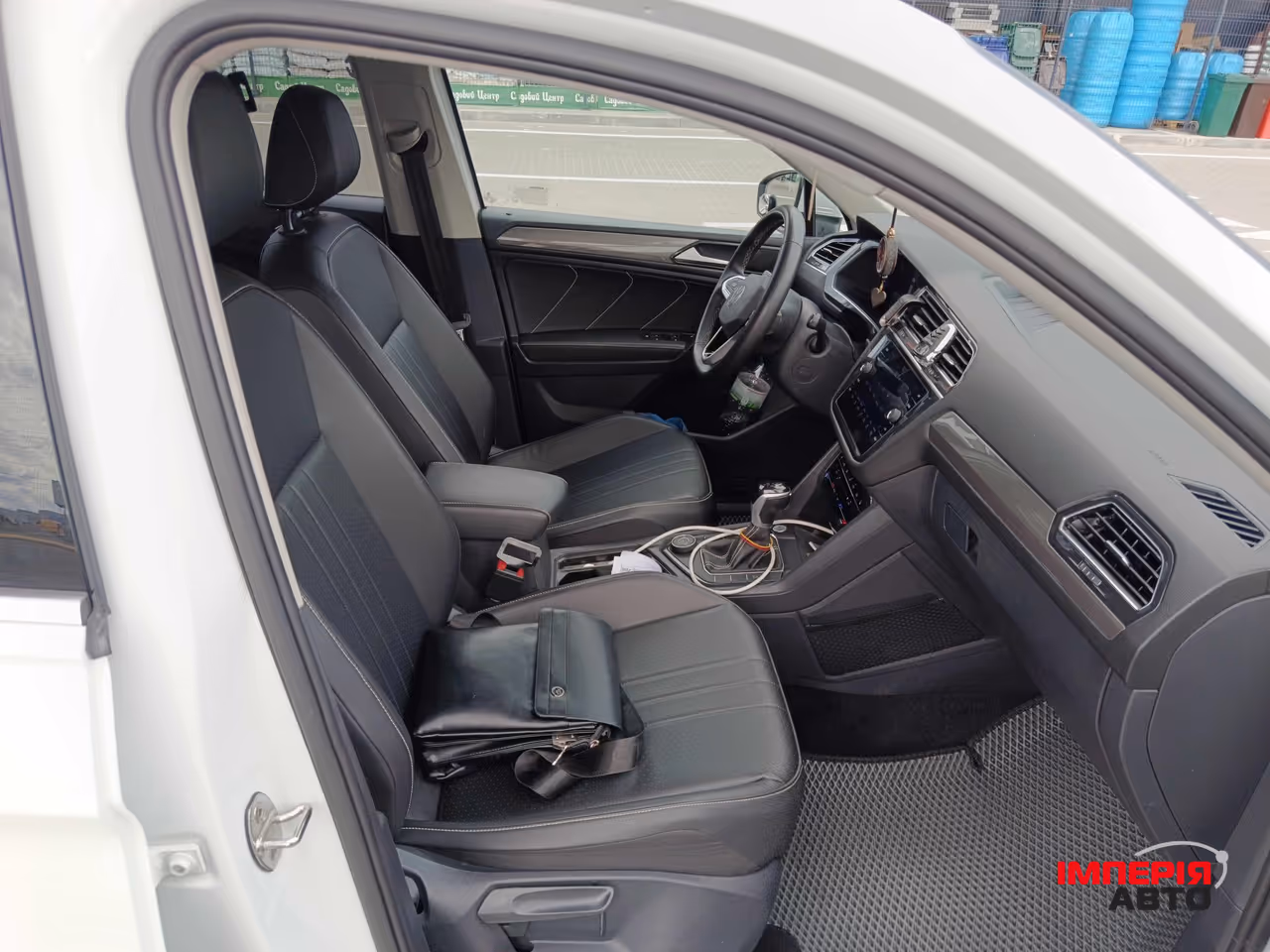 Volkswagen Tiguan - фото 24