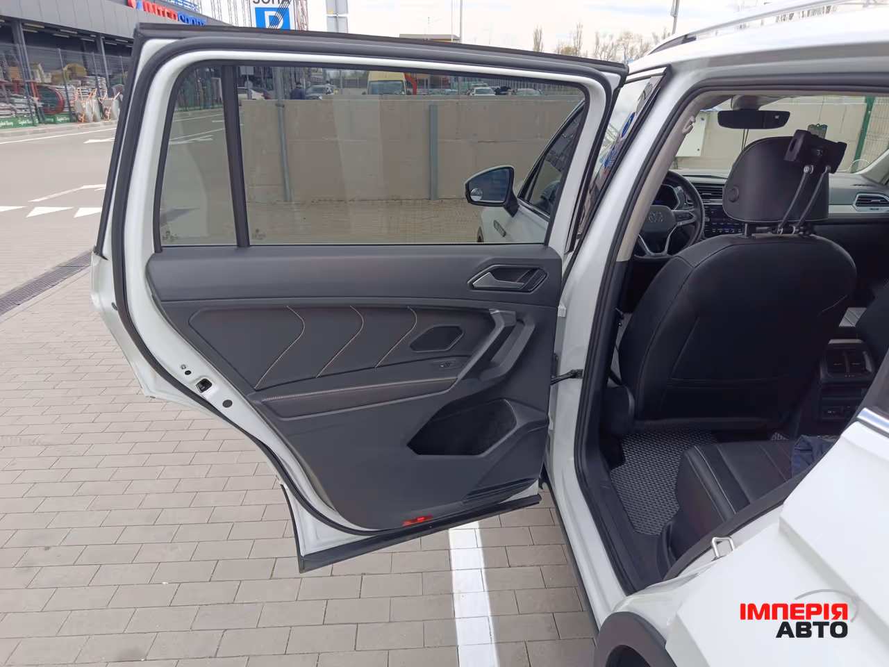 Volkswagen Tiguan - фото 19