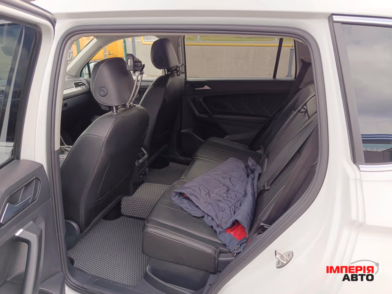 Volkswagen Tiguan - фото 20