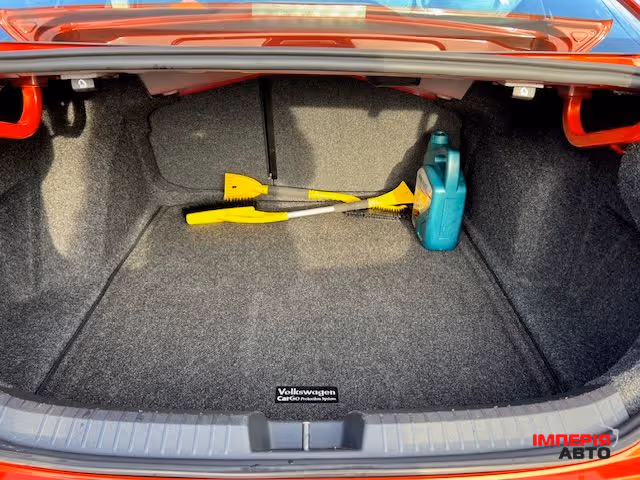 Volkswagen Jetta - фото 20