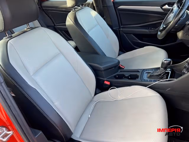 Volkswagen Jetta - фото 21