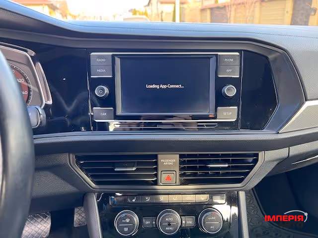 Volkswagen Jetta - фото 13