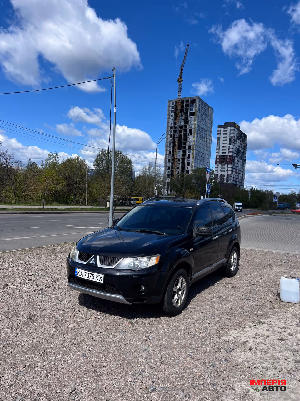 Mitsubishi Outlander - фото 1