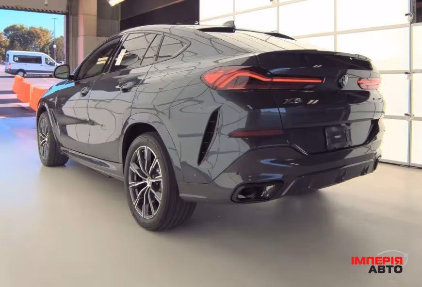 BMW X6 - фото 2