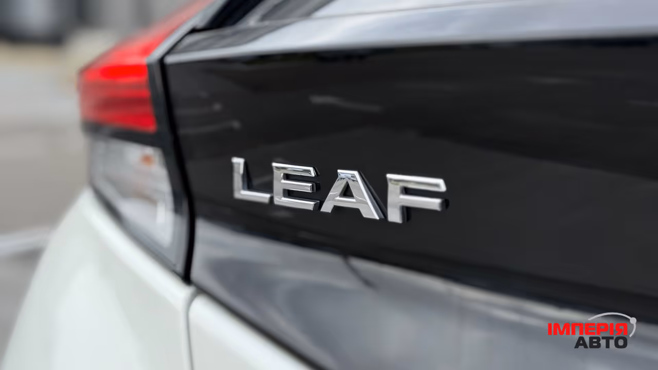 Nissan Leaf - фото 25