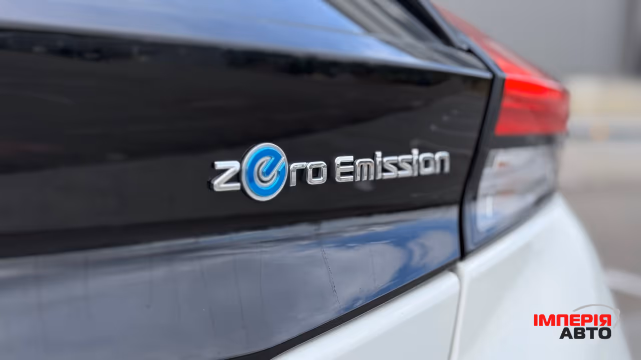 Nissan Leaf - фото 26