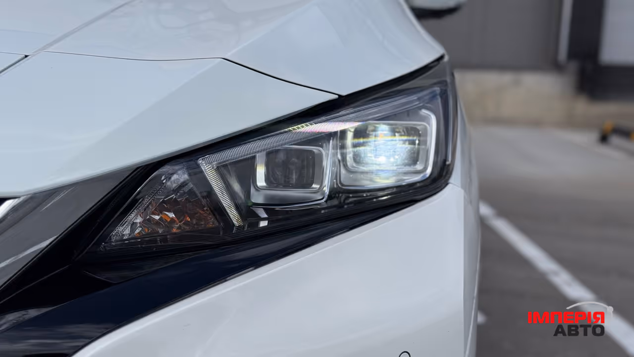 Nissan Leaf - фото 5