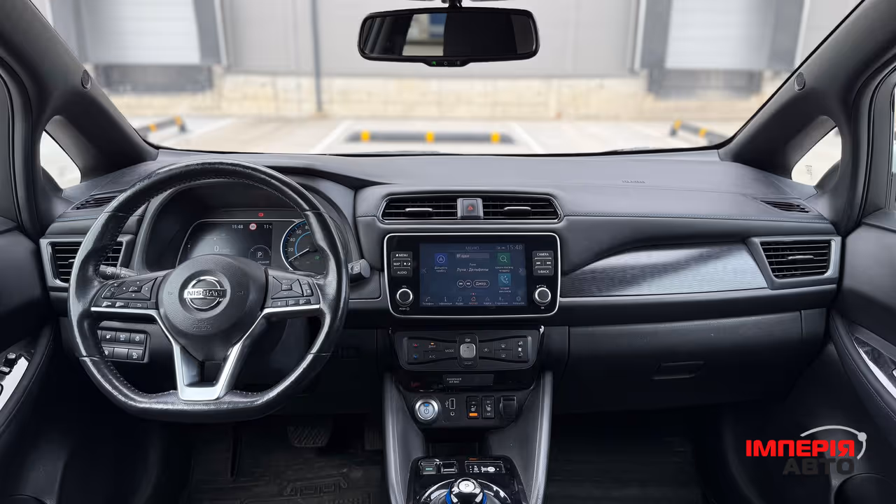 Nissan Leaf - фото 11