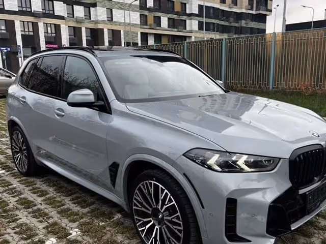 BMW X5 - фото 2