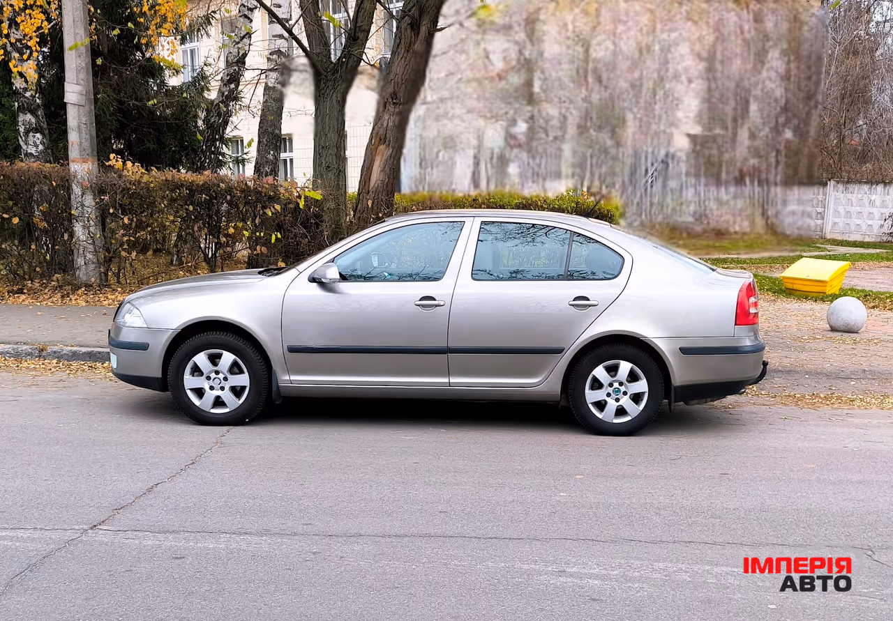 Skoda Octavia - фото 3