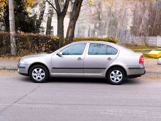 Skoda Octavia - фото 3