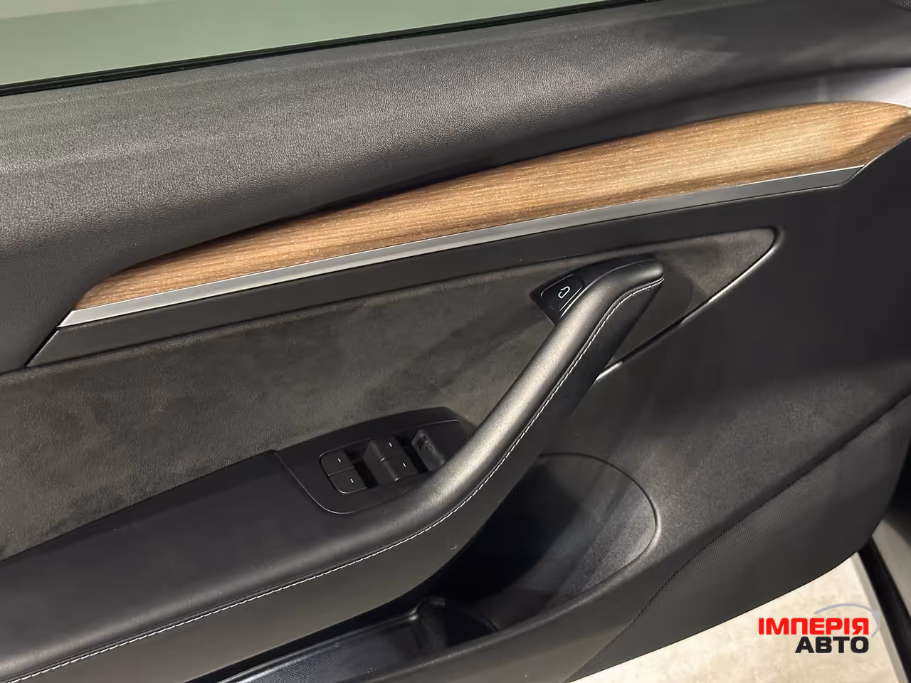 Tesla Model 3 - фото 16
