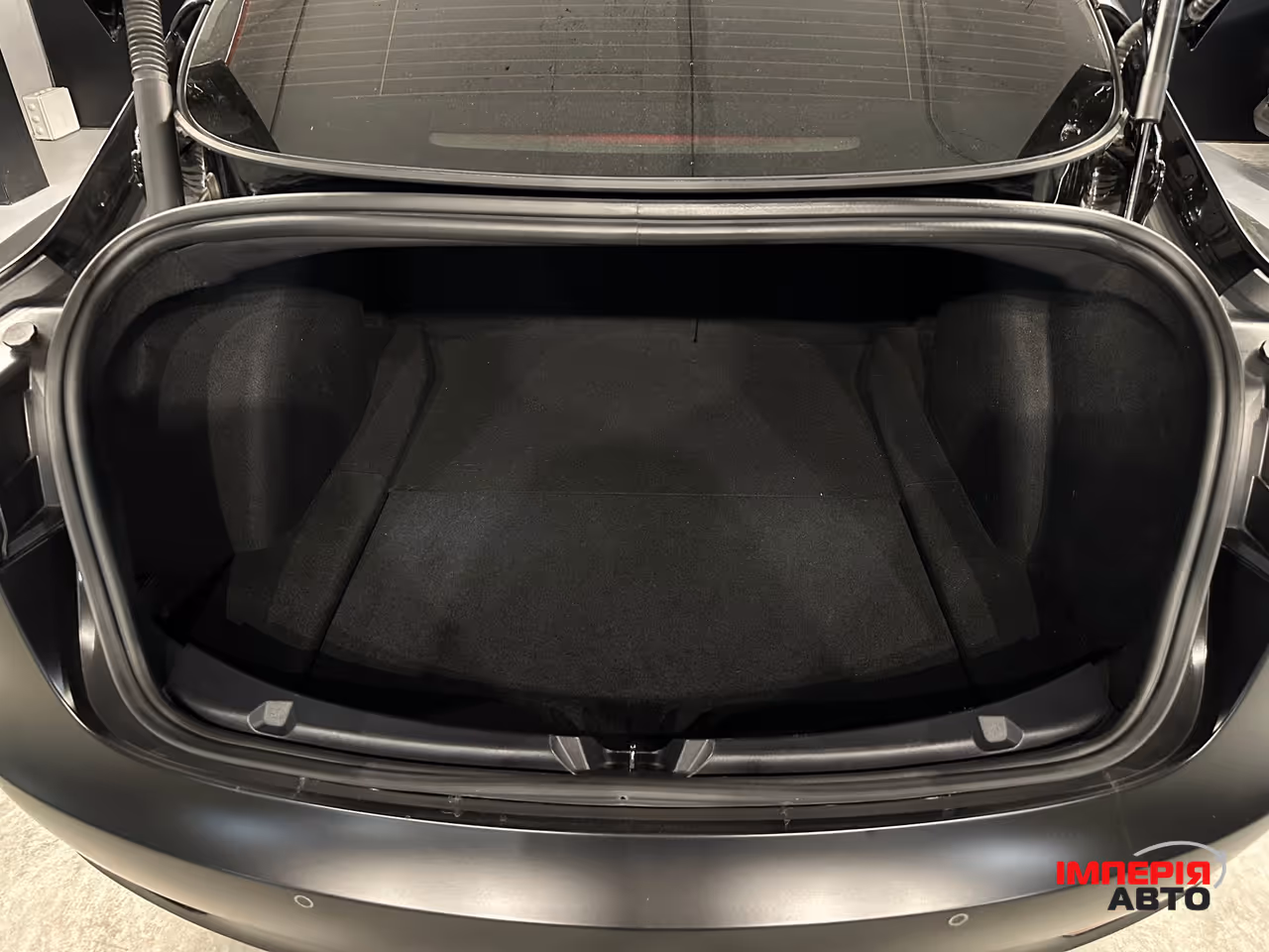 Tesla Model 3 - фото 10