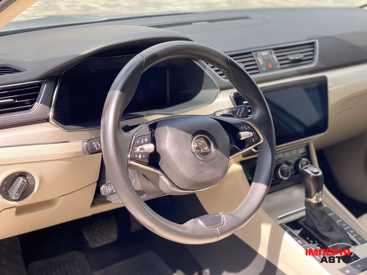 Skoda Superb - фото 17