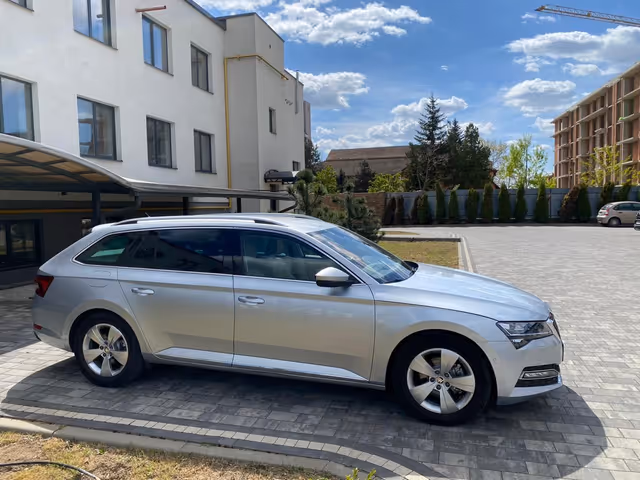 Skoda Superb - фото 5