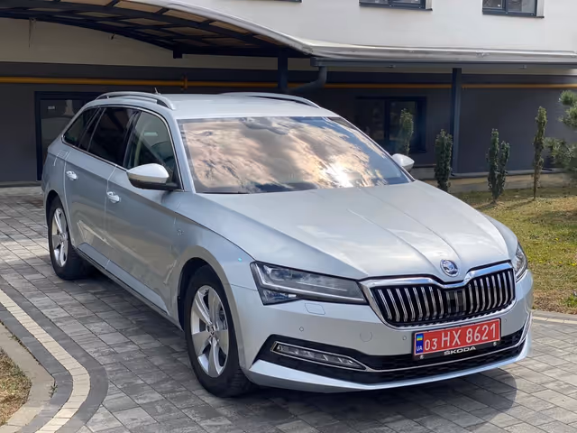 Skoda Superb - фото 3