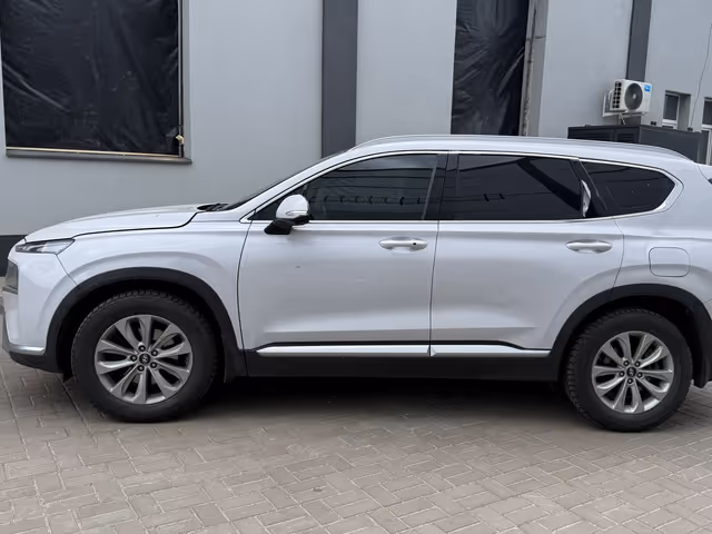 Hyundai Santa Fe - фото 2