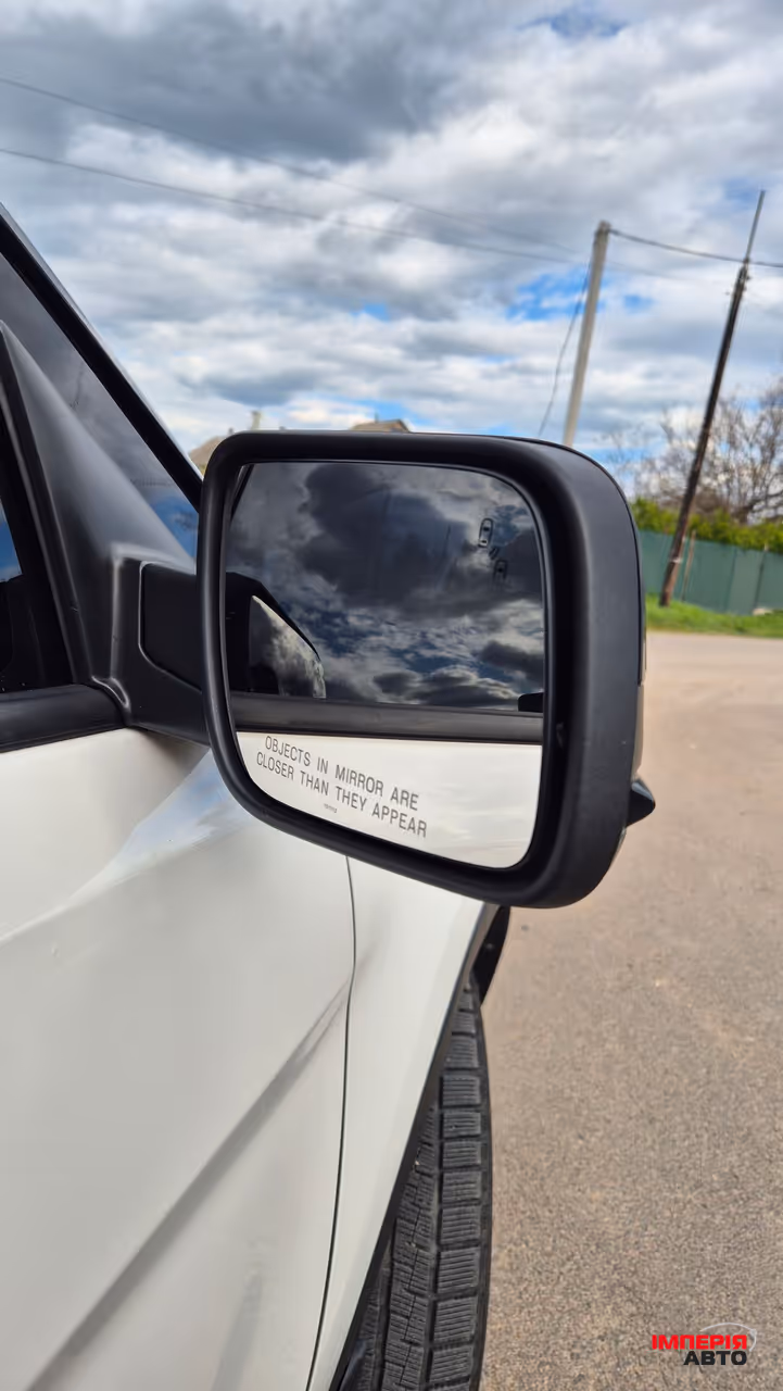Ford Explorer - фото 7
