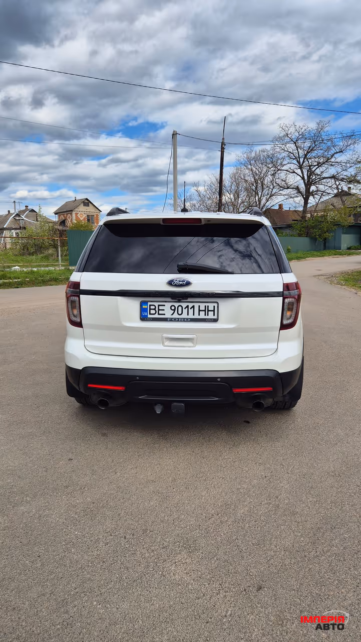Ford Explorer - фото 3