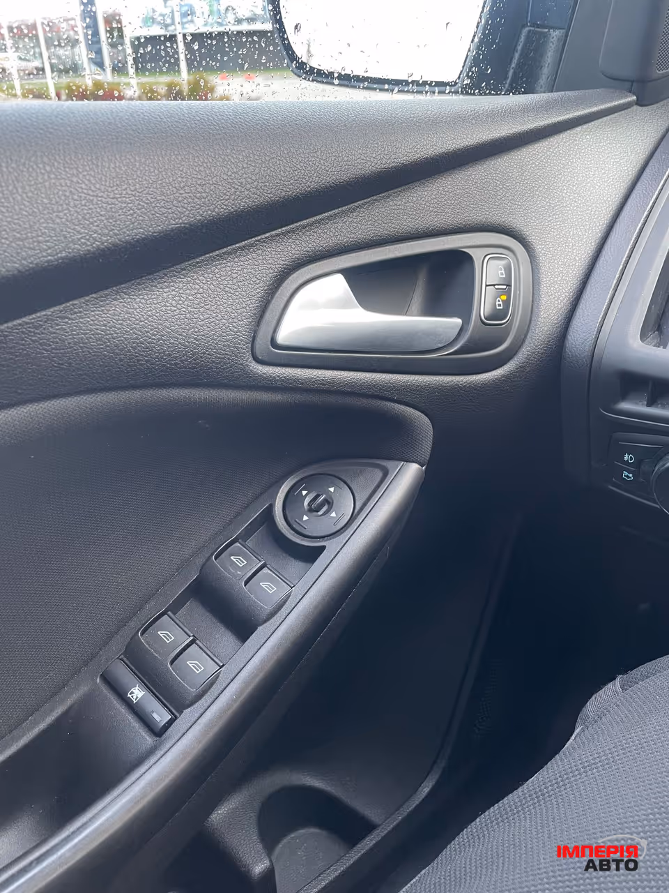 Ford Focus - фото 11