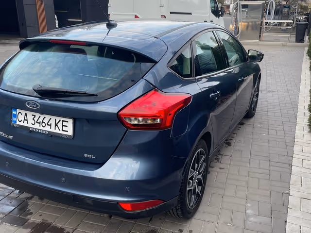Ford Focus - фото 4