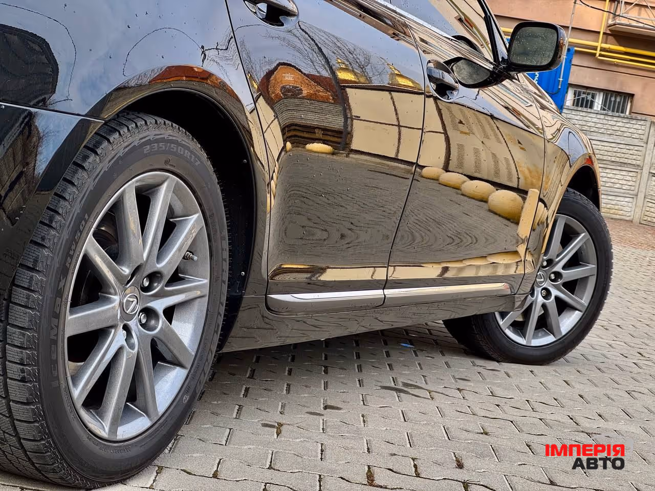 Lexus GS - фото 25