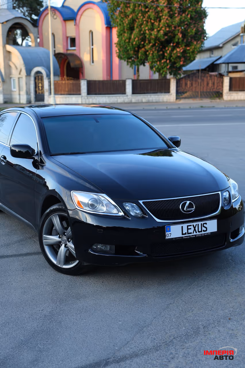 Lexus GS - фото 2