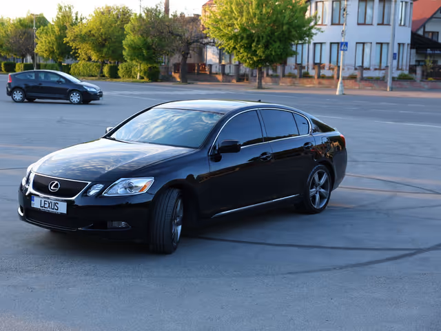 Lexus GS - фото 5