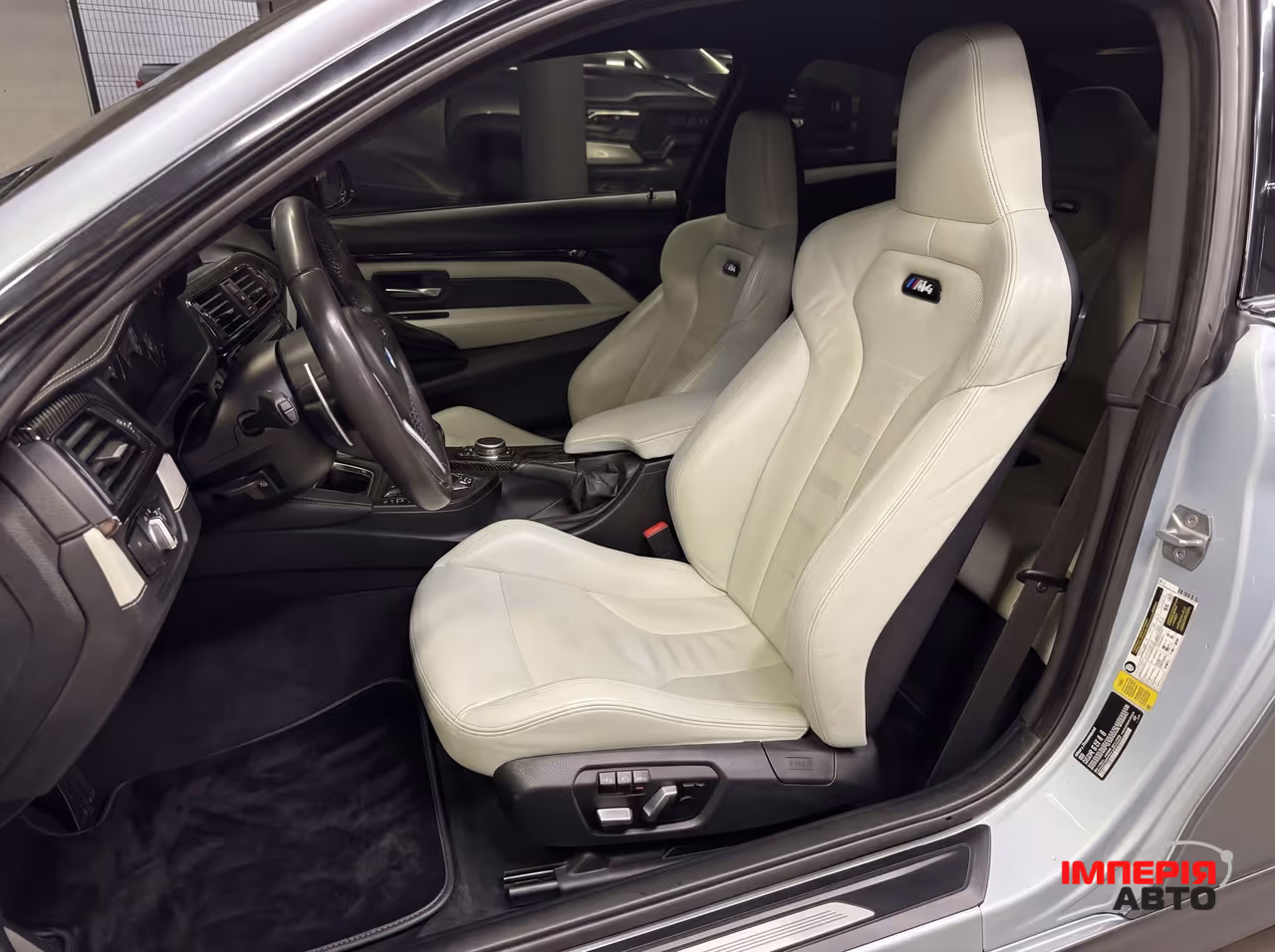 BMW M4 - фото 12
