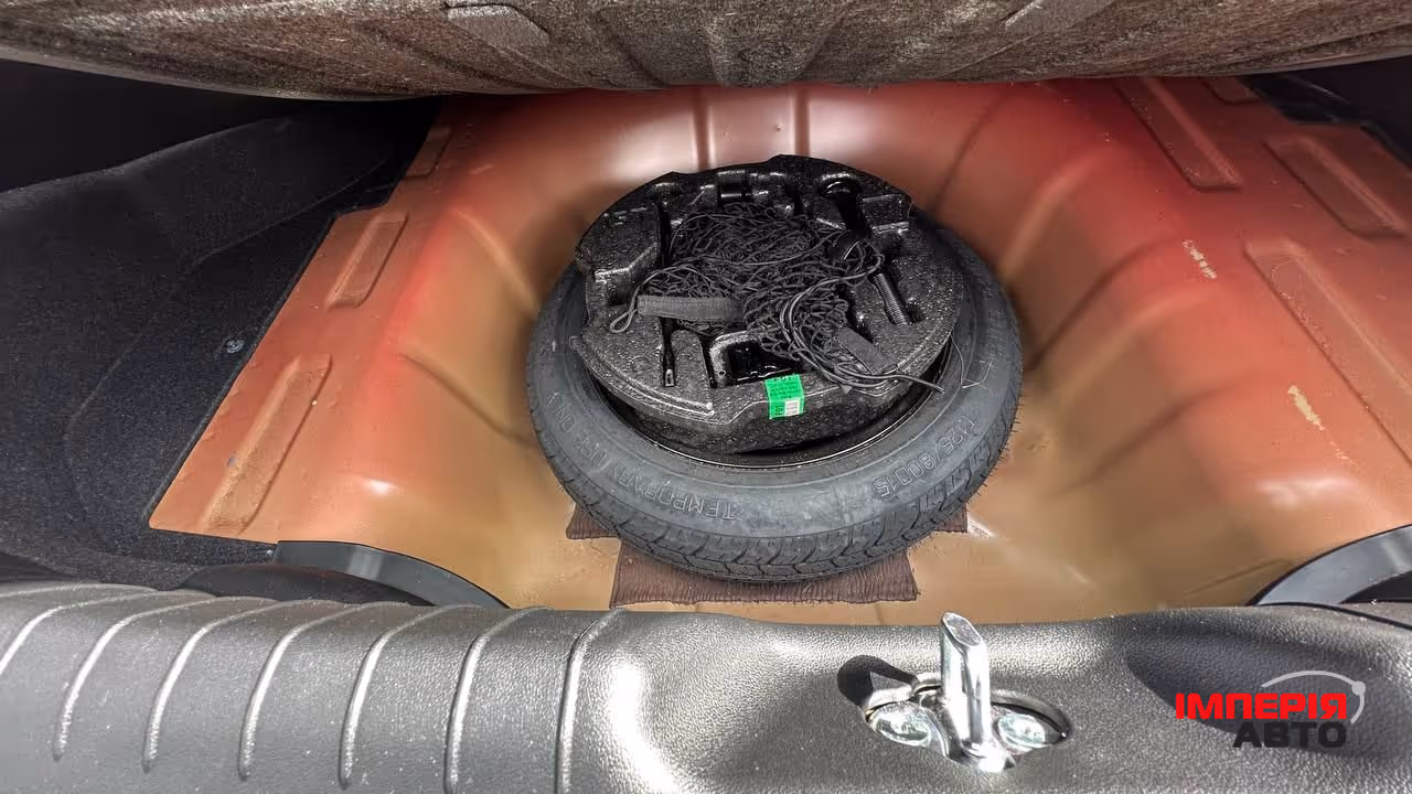 Hyundai Elantra - фото 29