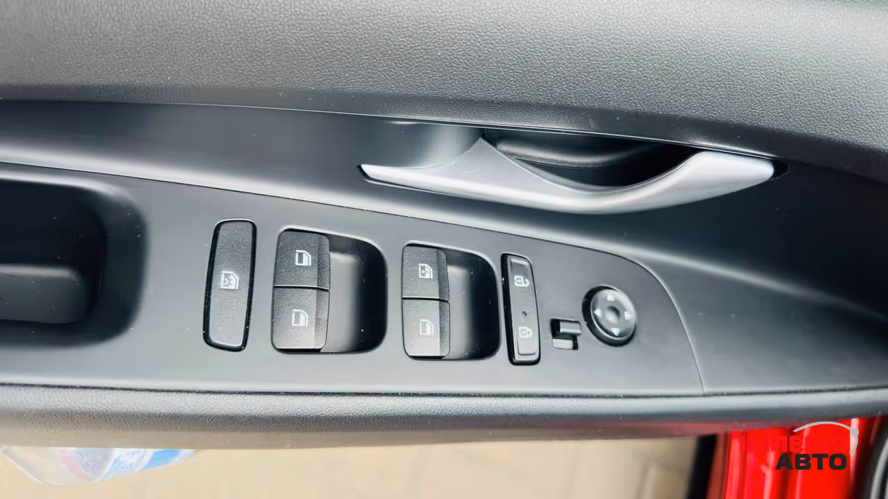 Hyundai Elantra - фото 26