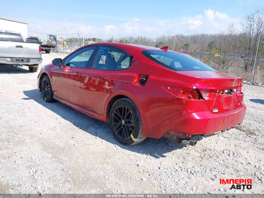 Toyota Camry - фото 4
