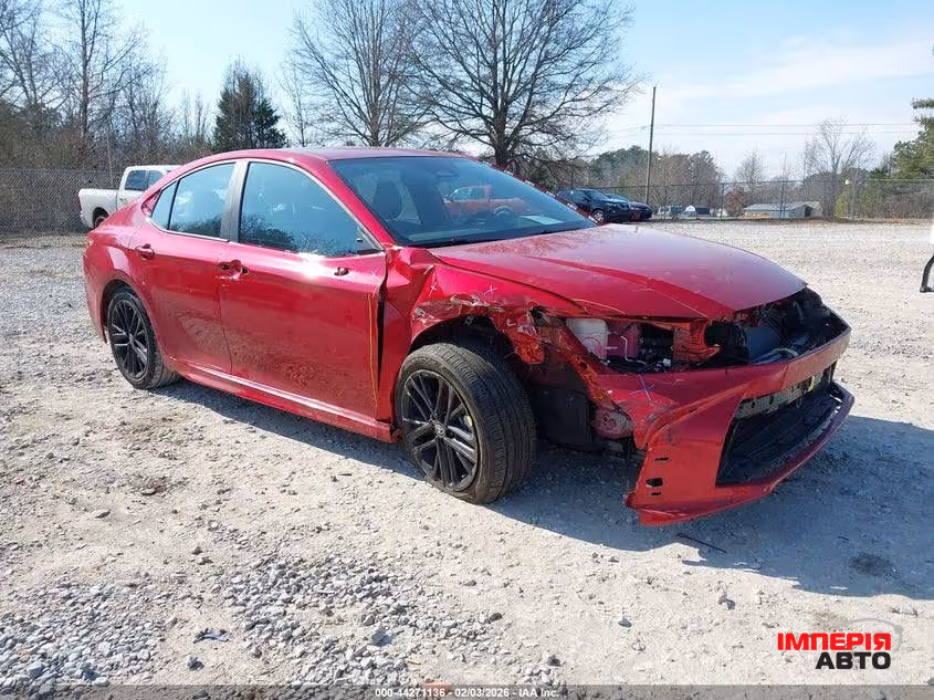Toyota Camry - фото 2