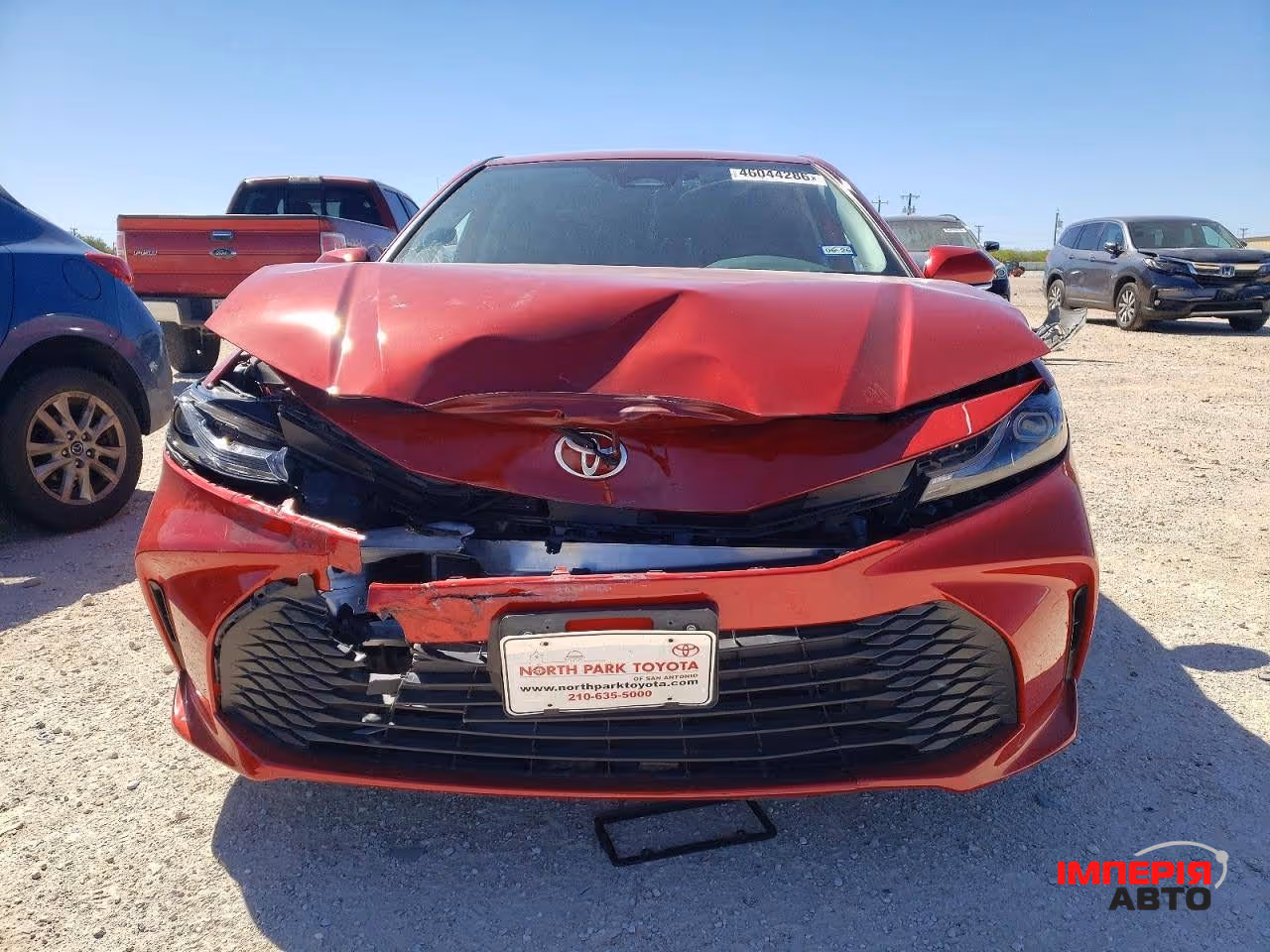 Toyota Camry - фото 5