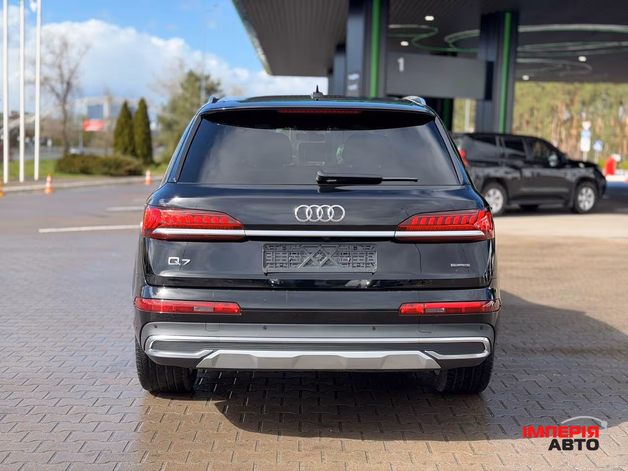 Audi Q7 - фото 15
