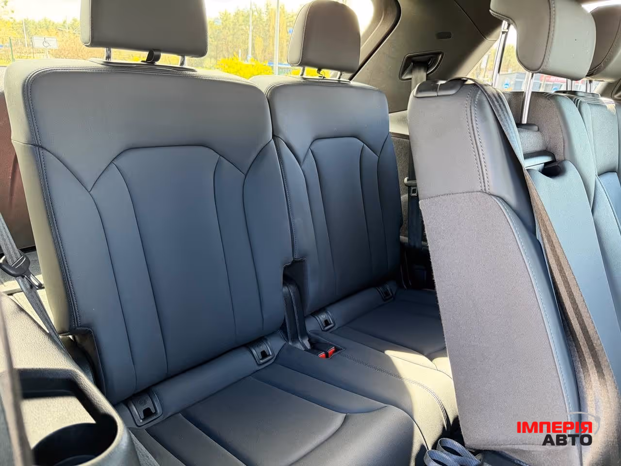 Audi Q7 - фото 30