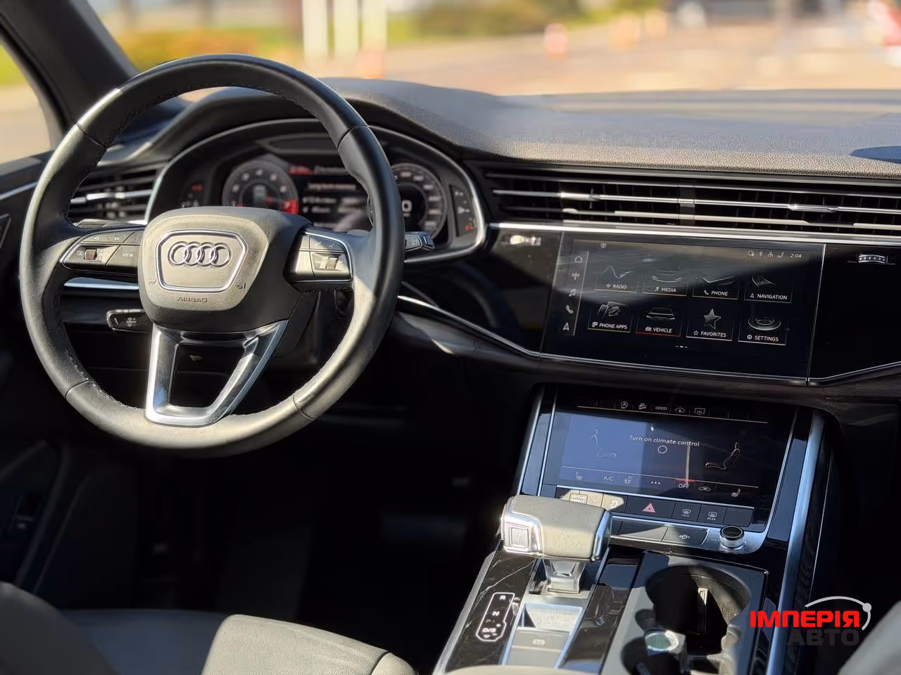 Audi Q7 - фото 28