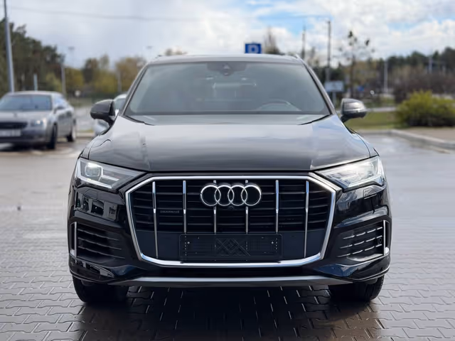 Audi Q7 - фото 5