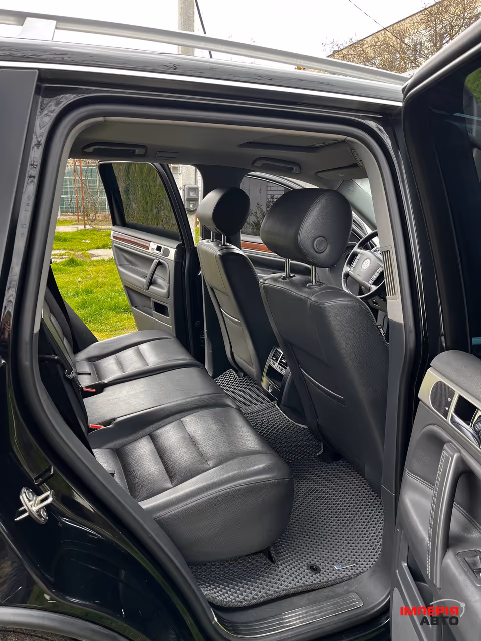 Volkswagen Touareg - фото 24