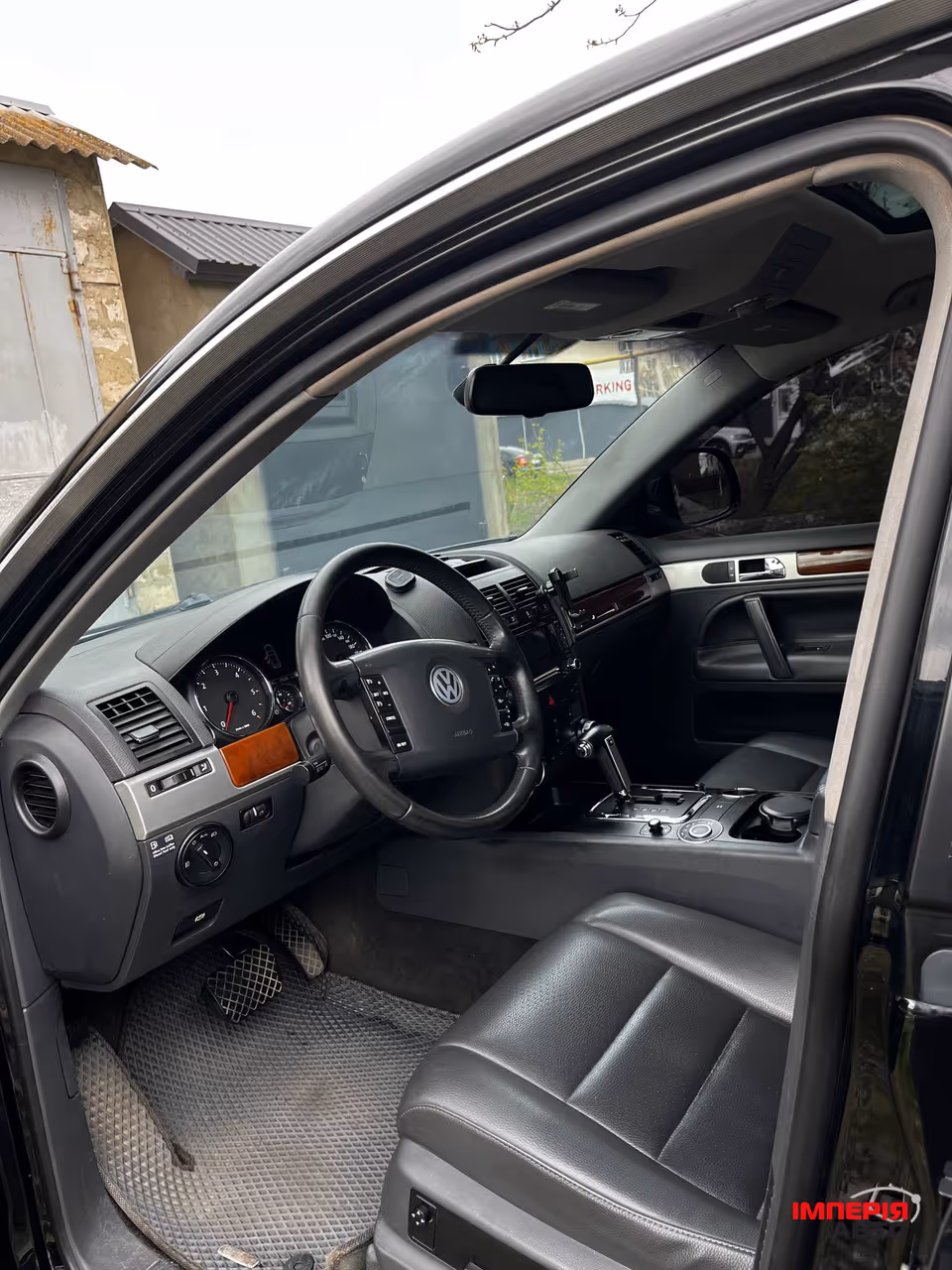Volkswagen Touareg - фото 15