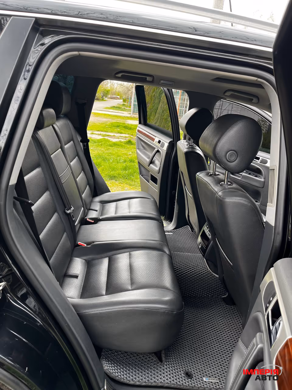 Volkswagen Touareg - фото 25