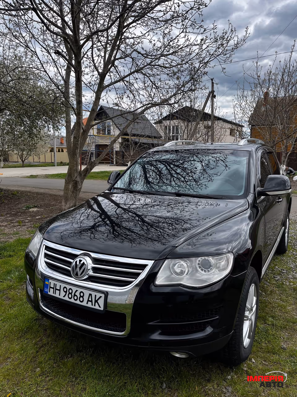 Volkswagen Touareg - фото 1